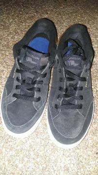 ローカットスニーカー Reebok リーボック 24.5cm 黒