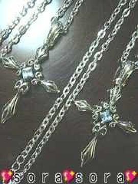 LOVE【プラチナ】ブルークロス ペアネックレスセット 箱付