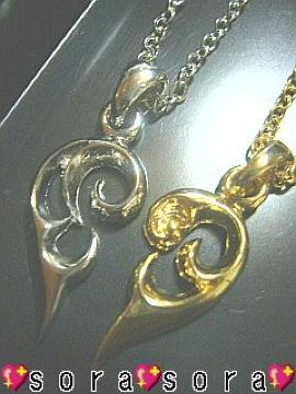 LOVE ハートアラベスク ペアネックレスセット
