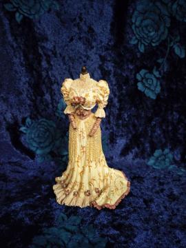 �C���e���A����