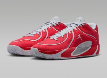 ��NIKE �e�C�^�� 4 PF St.Louis��