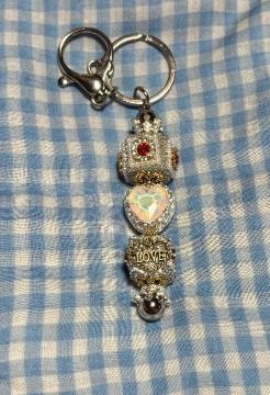 �r�[�Y�@�L�[�z���_�[