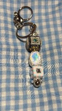 �r�[�Y�@�L�[�z���_�[