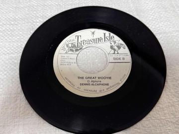 Treasure Isle 7�C���` THE TECHNIQUES / DENNIS ALCAPHONE ���R�[�h