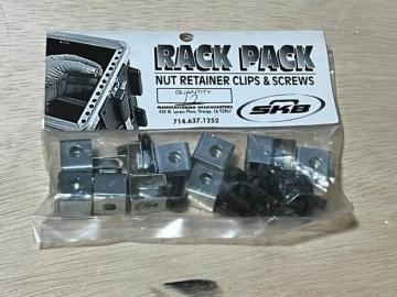 SKB�@RACKPACKNUTRETAINERCLIPS��SCREWS12��3U��