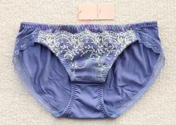 Triumph AMOSTYLE �V���[�c M�T�C�Y �u���[