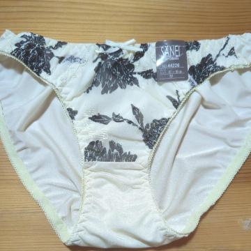 �V�i�ߗރN���[���F���ԕ��M