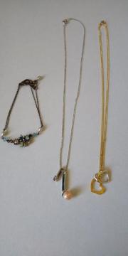 �l�b�N���X�Q�{�A�u���X���b�g�P�Z�b�g