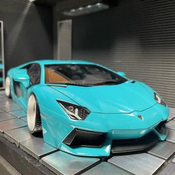 I[gA[g 1/18 {M[j AVENTADOR LP700-4 ^[RCY u[@JX^
