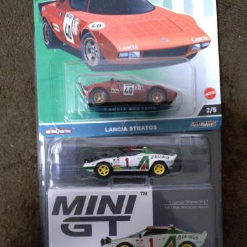 ミニカー ランチャストラトス 1/64二台セット
