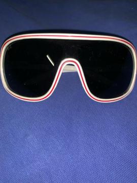 ���C�o���@�q���p�H�@�T���O���X