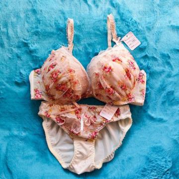 エロcute。。。F80×L。。。フラワー柄シフォンブラジャー&ショーツセット。。大きいサイズグラマー。。お花柄清純姫ちゃん。。