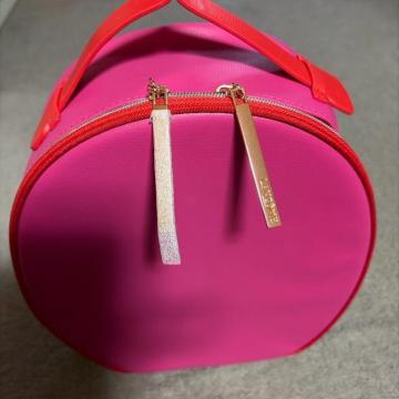 �����R���@�P�[�X�{�b�N�X