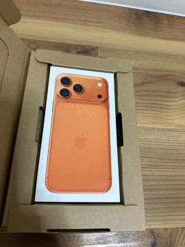 �V�i���J���@iPhone17  Pro  max 512GB