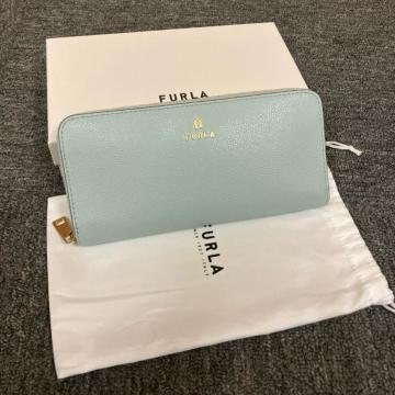 �V�i FURLA �t���� �����z �J�����A XL �W�b�v�A���E���h�E�H���b�g
