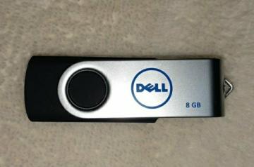 【動作確認済】 USBメモリ 8GB(DELLロゴ)