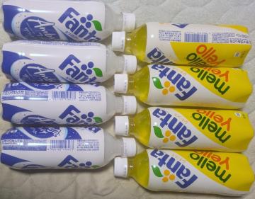 Fanta�e500ml�v8�{ = �V�g���X4�{�`26�N6��8�� + �z���C�g�O���[�v4�{�`26�N6��25��