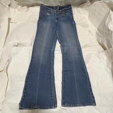 ���[�o�C�X �V�O�l�`���[ MODERN BOOTCUT �u�[�c�J�b�g�f�j�� 6M Levi's SIGNATURE ���[���C�Y
