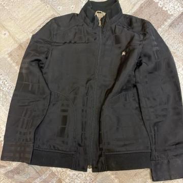 �o�[�o���[�@�W���P�b�g