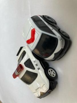 チョロQ・サバンナRX-7パトカー、エスティマパトカー (他も出品中)。