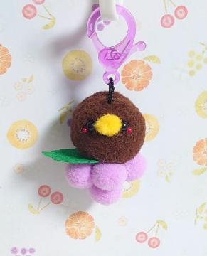 ハンドメイド♪ポンポンカニカンマスコット★コロコロキーウィちゃんとトロピカルフルーツ★ぶどう