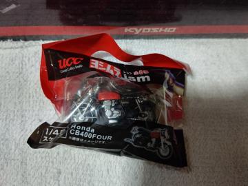 UCC ּ�� 1/42 ����CB400FOUR ���J��