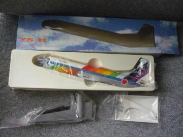 ���f���v���[���u�q�󎩉q��40���N�L�O�h���@YS-11�vT38