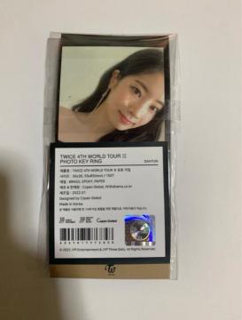 TWICE �_�q�����@�����L�[�����O�A�g���J�t���@�o������s��