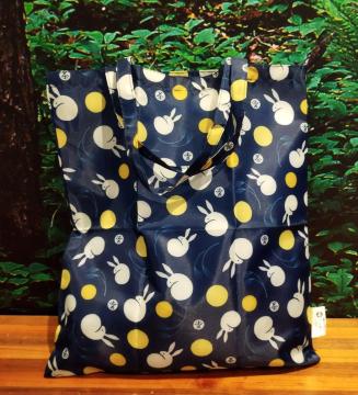 �������������f�U�C�� �G�R�o�b�O �l�C�r�[