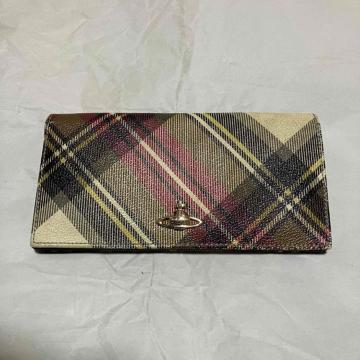 yVivienne Westwood / BBAEGXgEbhz z `FbN