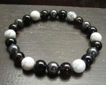 nECgxIjLXxxw}^CguXbg@VR