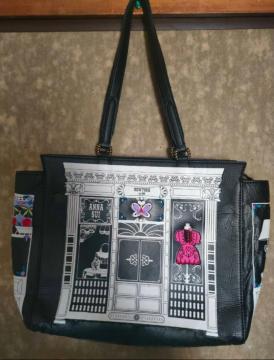 ANNA SUI
