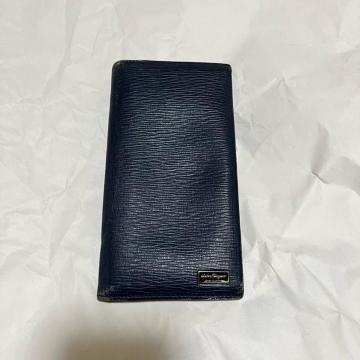�ySalvatore Ferragamo�z ���U�[ ��܂� �����z �l�C�r�[ �T�����@�g�[���t�F���K�� ���v