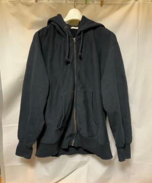 ��GU�u�w�r�[�E�F�C�g�v���̃����Y�p�[�J�[L�T�C�Y