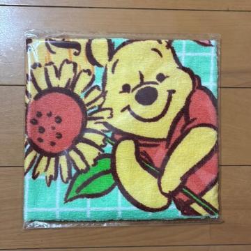 くまのプーさんのハンドタオル(非売品)