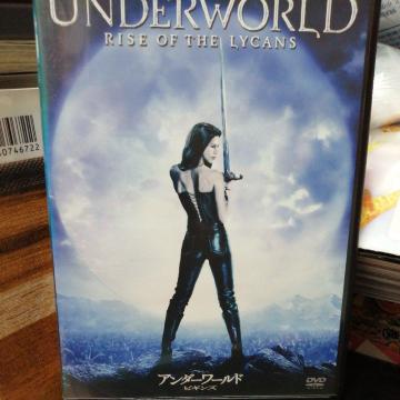 �A���_�[���[���h�E�r�M���Y