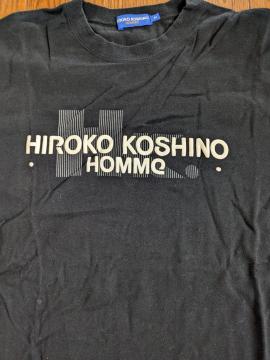 ヒロココシノオム ロゴTシャツ