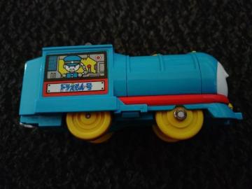 プラレール ドラえもん号 先頭車両