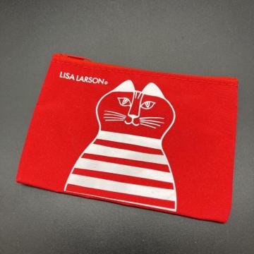  LISA LARSON T[\ |[`