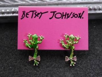 Vi AeB[Nj[NȊ^sAX@BETSEY JOHNSON