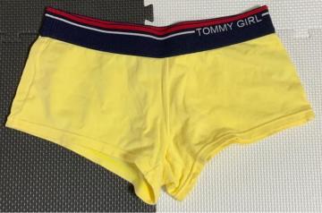 TOMMY GIRL �V���[�g�p���c�@��