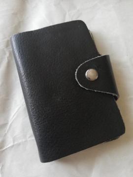 GENUINE LEATHER@h&J[hP[X@U[@ubN