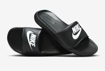NIKE rNg[ 