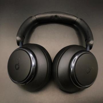 ���� soundcore Space Q45 ���C�����X�w�b�h�z��