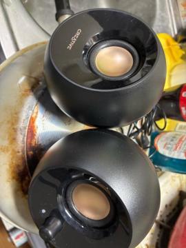 Creative Pebble �u���b�N �X�s�[�J�[