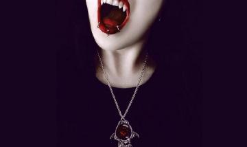 ALCHEMY GOTHIC: ubhE[ BLOOD MOON