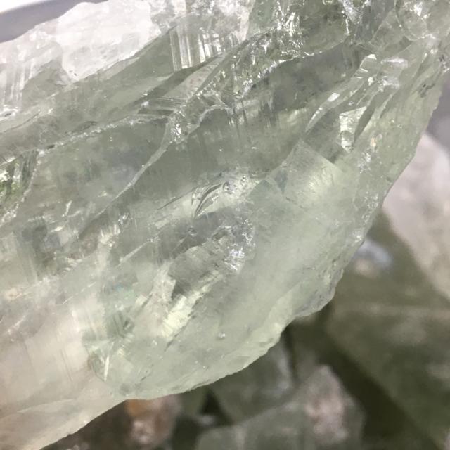 《結晶原石300g》希少プラシオライト(グリーンアメジスト)浄化 < インテリア/ライフ  《結晶原石300g》希少プラシオライト(グリーンアメジスト)浄化 < インテリア/ライフの