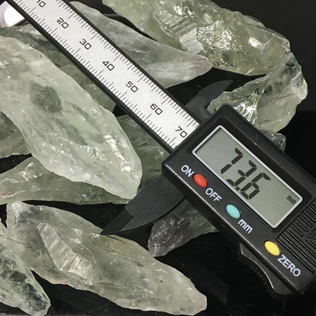 《結晶原石300g》希少プラシオライト(グリーンアメジスト)浄化 < インテリア/ライフ  《結晶原石300g》希少プラシオライト(グリーンアメジスト)浄化 < インテリア/ライフの