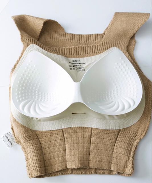 送料無料 新品 ショート丈 カップ付きニットタンクトップ < 女性ファッション  送料無料 新品 ショート丈 カップ付きニットタンクトップ < 女性ファッションの