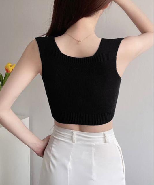 送料無料 新品 ショート丈 カップ付きニットタンクトップ < 女性ファッション  送料無料 新品 ショート丈 カップ付きニットタンクトップ < 女性ファッションの